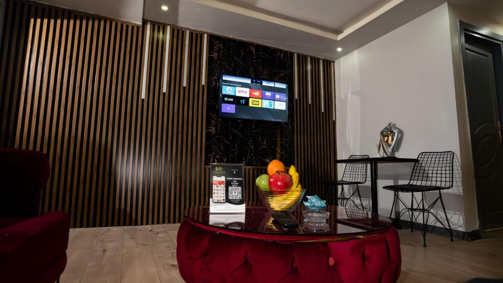 Sara Aparthotel